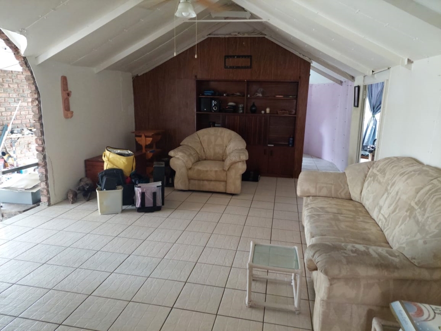 4 Bedroom Property for Sale in Christmas Rock Eastern Cape